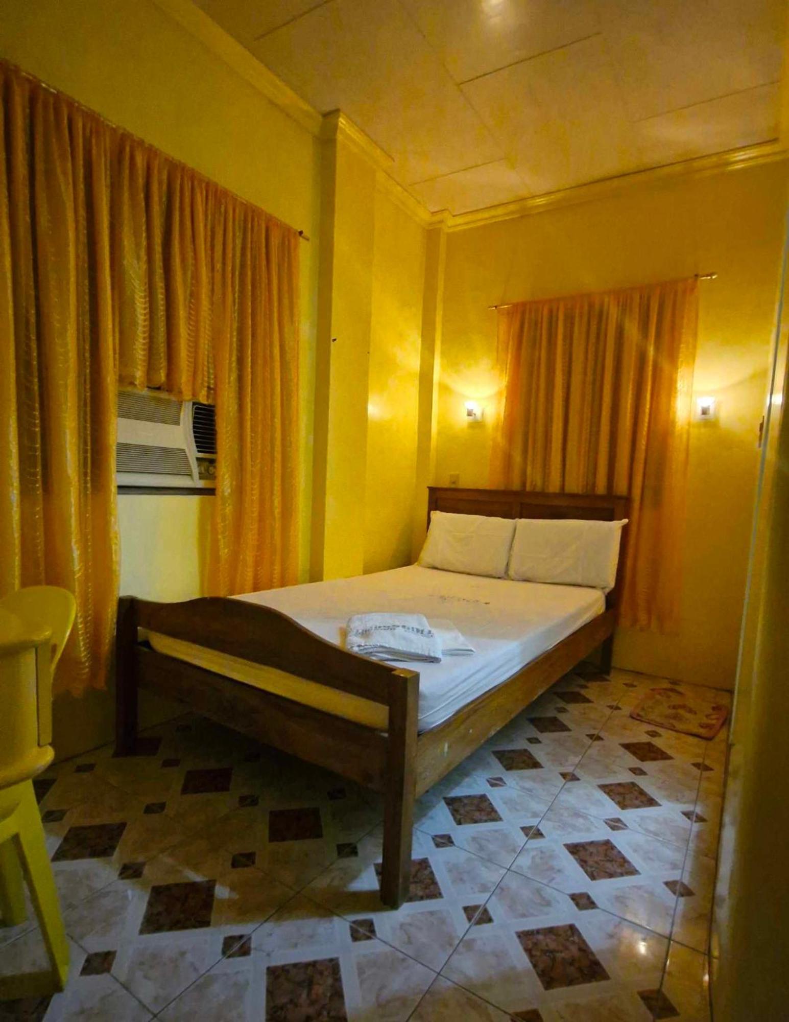 Drossgold Pension House Tubigon Exterior foto